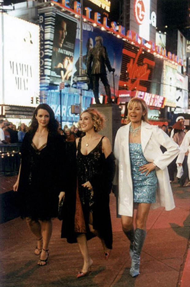 Кристин Дэвис, Сара-Джессика Паркер, Ким Кэтролл. Кадр из сериала "Секс в большом городе"