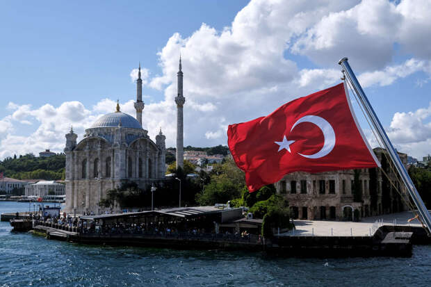 Bloomberg: почти $10 млрд неизвестные вывели из Турции в марте