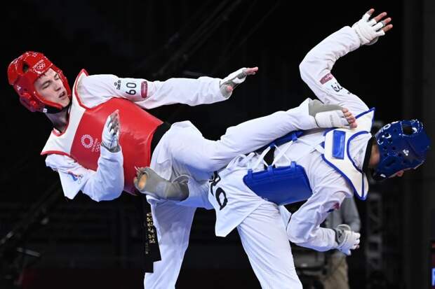 Спортсменов из России допустили к турнирам по тхэквондо с флагом и гимном