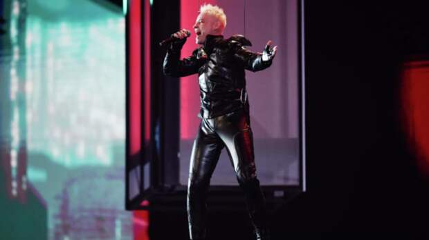 Певец SHAMAN отреагировал на жалобу об использовании латиницы на афишах