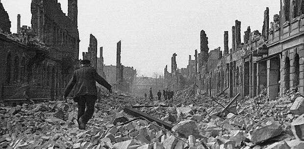 Зачем более 75 лет назад американцы разбомбили город-музей Дрезден