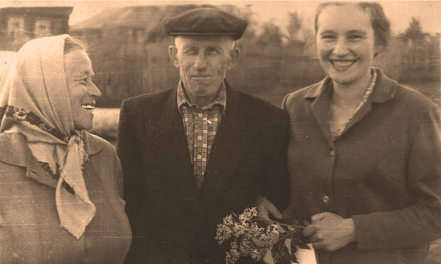 Что дарили на 8 марта в СССР? - расспросил наших бабушек 66 и 78 лет. Их ответы заставили задуматься о ситуации сейчас