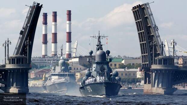 Дандыкин заявил, что российский флот лучше ВМС США готов к борьбе с коронавирусом