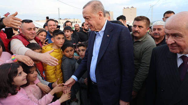 ПОЛИТИЧЕСКОЕ ЗЕМЛЕТРЯСЕНИЕ В ТУРЦИИ. БУДЕТ ЛИ РОССИЯ СПАСАТЬ ЭРДОГАНА.