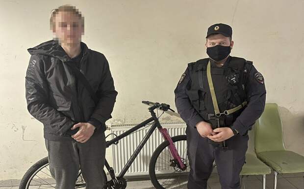 В центре Рязани у курьера украли велосипед