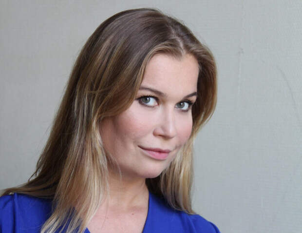 «Актриса на вырост»: 45-летняя Кристина Бабушкина, пережив инвалидное кресло и скандал с мужем, обрела главное счастье в дочери