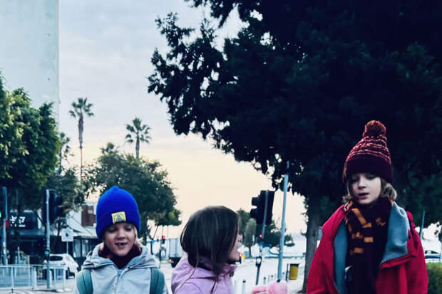 Поэтесса Вера Полозкова показала своих повзрослевших сыновей и дочь