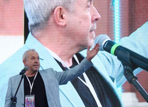 Макаревич назвал антипрививочников «упертыми баранами»