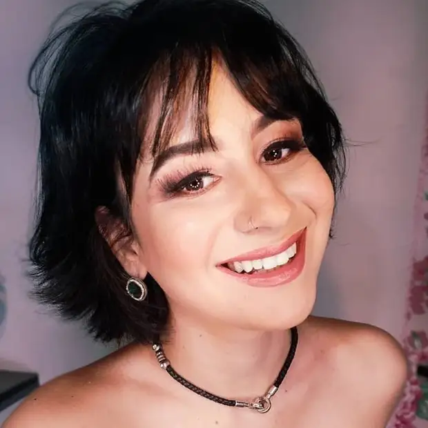 Тонкая челка: 12 потрясающих идей для разной формы лица