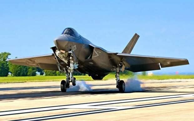 📰 Франция с Польшей проведут «ядерные учения» ВВС над Балтикой