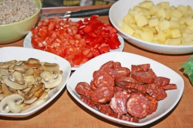 Щи с копчеными ребрами