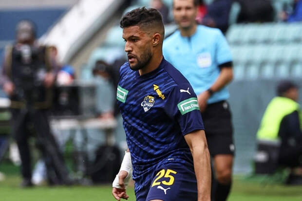 Mash: игрок "Сочи" Аттият-Аллах отказывается возвращаться в Россию из-за БПЛА