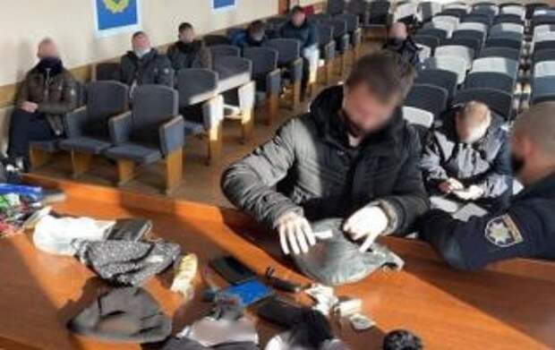 Махинации на выборах в Броварах: задержаны несколько киевлян