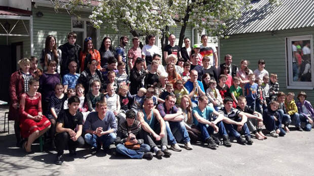 В Год семьи, объявленный президентом Путиным в 2024 году, эта история звучит немыслимо.