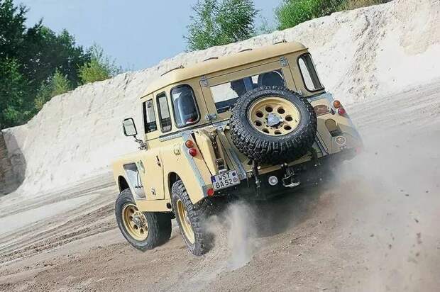 Самый необычный Land Rover в мире Bell Aurens Longnose