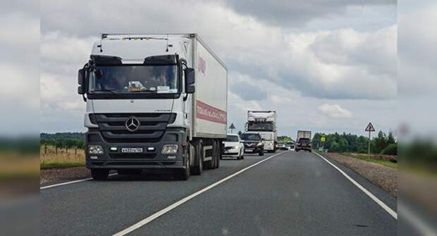 Водителей длинномерных фур хотят освободить от части штрафов
