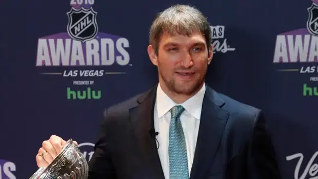 Овечкин продемонстрировал реакцию на футбольном матче Бразилия — Сальвадор