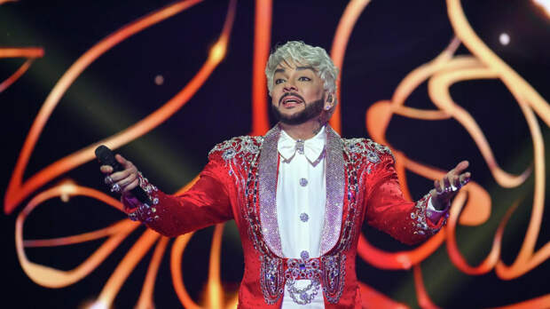 Киркоров прокомментировал скандал с курением в аэропорту Барнаула