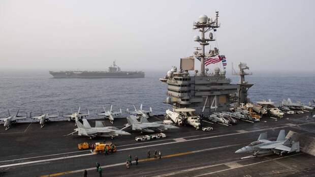 Чтобы нанести США реально ощутимый ущерб, Ирану надо бить по авианосцам – военкор