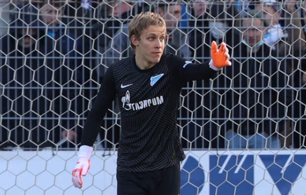 «Меня поставь в ворота — буду не хуже». Быстров — о голкиперах «Зенита»