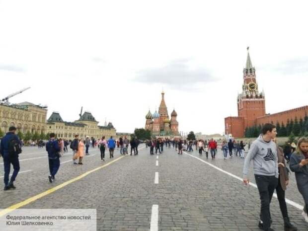 Журавко высмеял Цимбалюка из-за фото у Кремля: «Шаурму крутить приехал?»