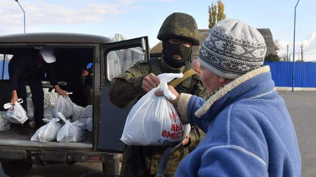 В Донецке прошла выдача гуманитарной помощи для медицинских подразделений