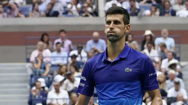 Джокович снялся с турнира в Индиан-Уэллсе