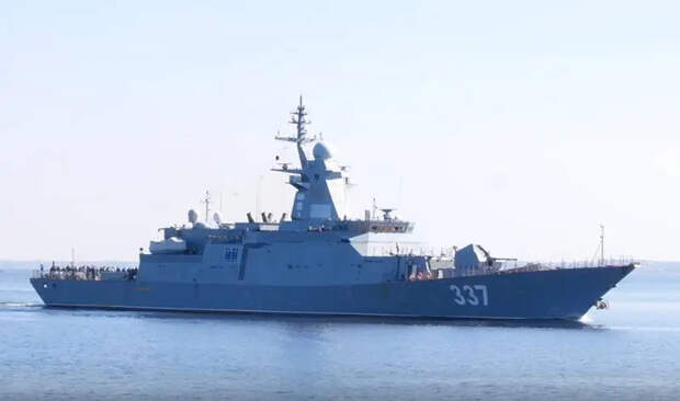 Российские корветы проекта 20385 получили на вооружение гиперзвуковые ракеты «Циркон»