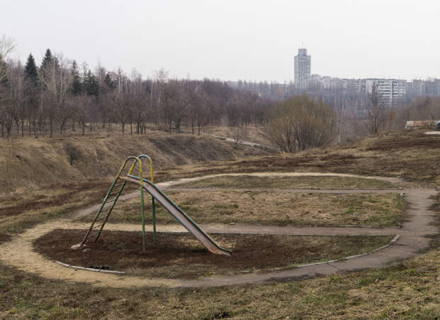 Оптимистическая картинка. | Фото: Pikabu. 17 жизненных фотографий, демонстрирующих «силу любви» жилищно-коммунальных служб