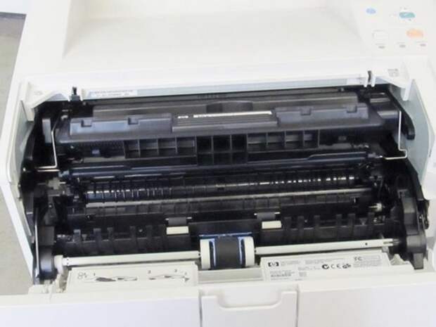 Как вставить картридж HP в принтер