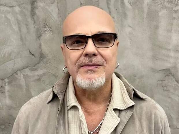 Стилист Очилов: Пресняков стал лысым благодаря гримерам