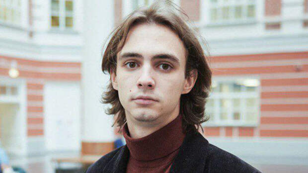 Главу молодежной комиссии при Госдуме арестовали за пост с символикой ЛГБТ*