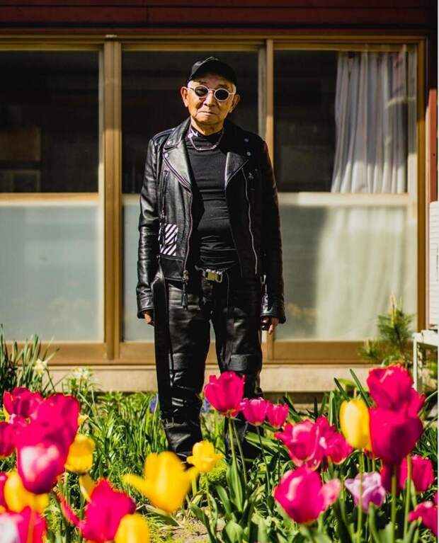 Настоящий стиляга: 84-летний дедушка покоряет Instagram своей харизмой