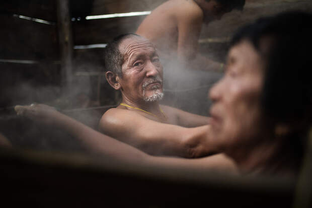 Фотограф запечатлевает дух Бутана в теплых лицах его жителей 