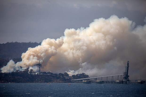 А так полыхает южное побережье континента Фото: REUTERS