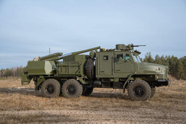 2С40 «Флокс» — российское 120-мм самоходное артиллерийское орудие (САО, САУ), предназначенное для поддержки формирований сухопутных войск. Фото из открытых источников.