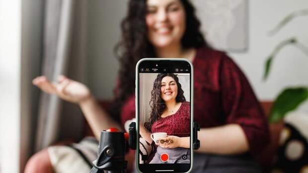 Все как на витрине: почему блогеры выбирают жить напоказ