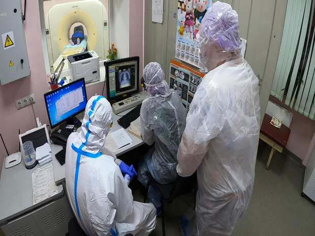 Министр здравоохранения РК вышел на ночную смену в ковидный госпиталь