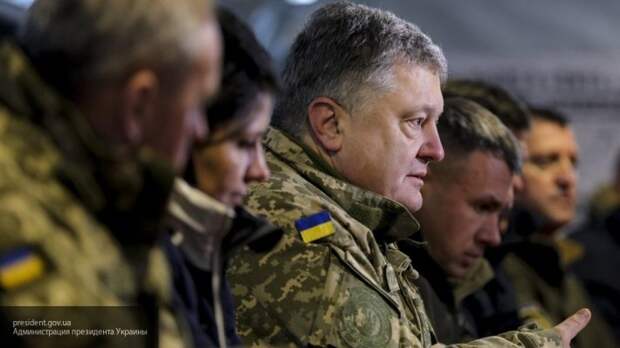 Томос, война, факельное шествие и выборы: что готовит 2019 год для Украины