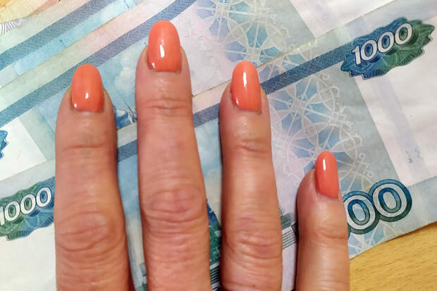 В Новосибирске студентка с маникюром подала в суд на медицинский колледж