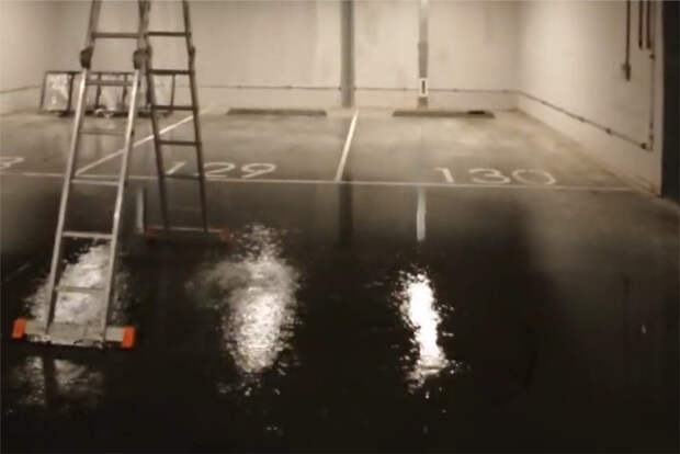 В московском элитном ЖК произошел потоп и попал на видео