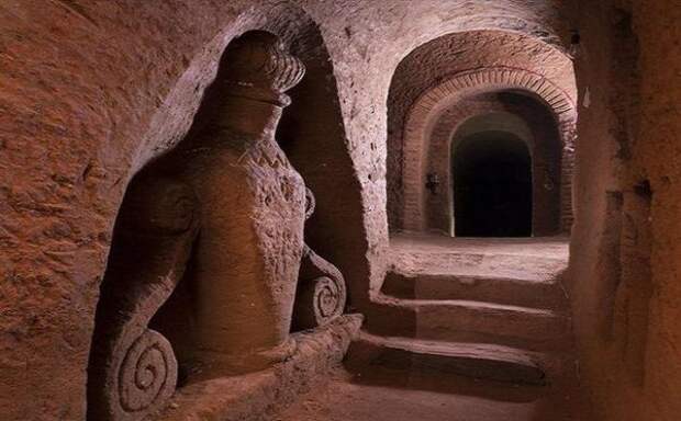 Уникальный подземный храм в Армении