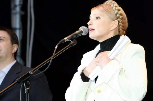 Тимошенко указала в декларации три автомобиля и два гаража