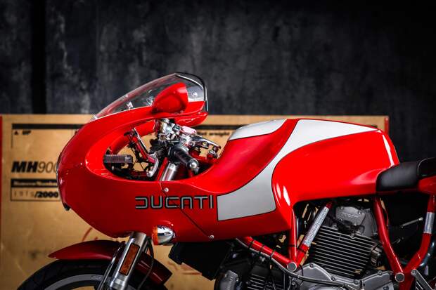 Редкий Ducati MH900e 2002 года с заводской упаковкой