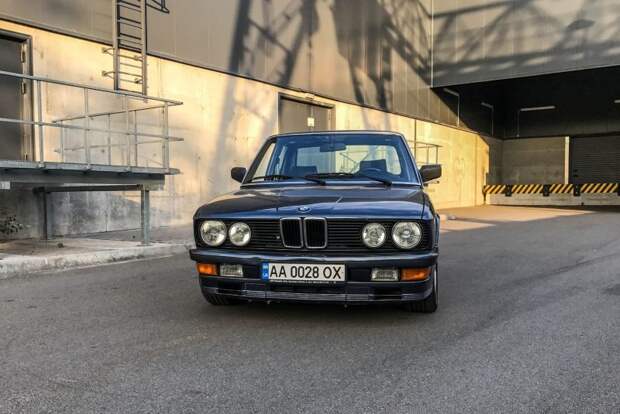 BMW 535i E28 "Акула": таких уже не делают bmw, авто, автомобли, обзор, ретро авто, седан, тест-драйв, янгтаймер