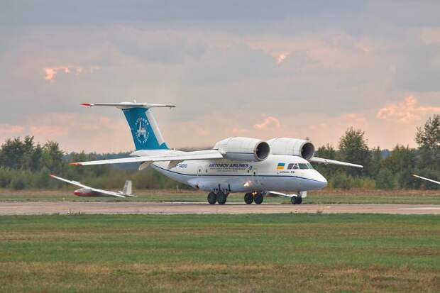 Казахстан решил поддержать украинский авиапром