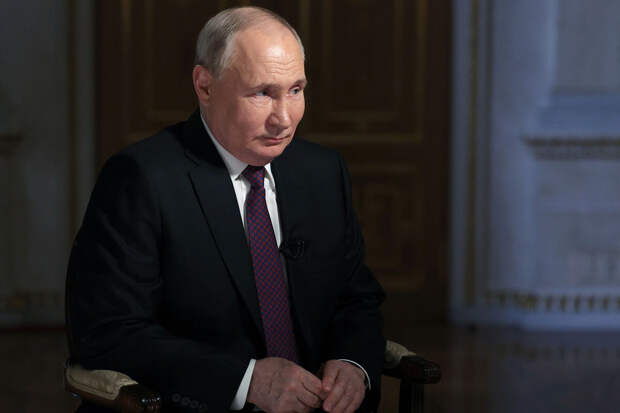 Путин заявил, что экономика РФ укрепляется несмотря на вызовы