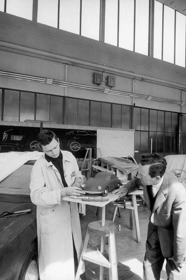 Создатель Porsche 911 скончался в возрасте 76 лет (11 фото) Создатель Porsche 911 скончался в возрасте 76 лет (11 фото)