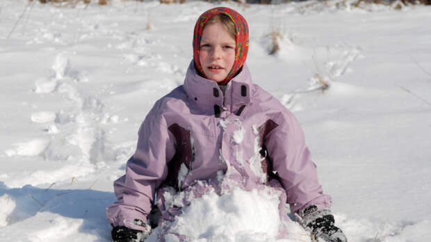 Как понять, что ребенок замерз во время прогулки на улице: есть простой способ