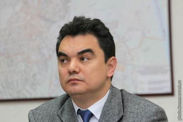 Ирек Ялалов: "Вы хотите, чтобы Уфа оставалась большой деревней?" Ирек Ялалов: "Вы хотите, чтобы Уфа оставалась большой деревней?"